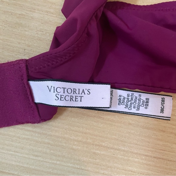 Victoria’s Secret 38c padded bra Burgundy Wide Strap - Picture 9 of 9